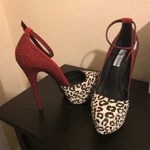 Dramatic pumps!